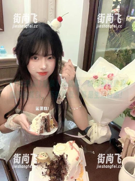 17c吃瓜 登录17c吃瓜,瞬间被这些狗血剧情吸引,不禁感慨:真是生活百态!