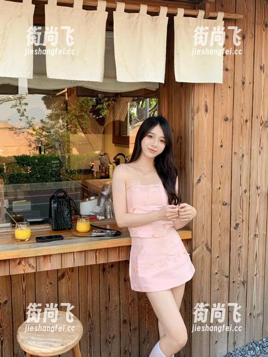 苹果版来了！在17c吃瓜网51，谁还需要现实的瓜？