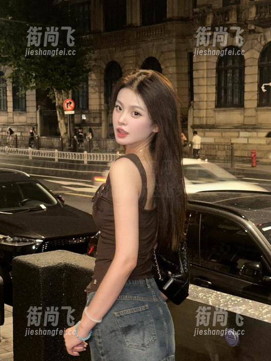 打开17吃瓜官网，随意导航，吃瓜的乐趣就在指尖！
