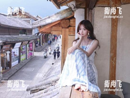 “51吃瓜”app：今日校园大戏，上演三角恋，谁会被“砸瓜”？