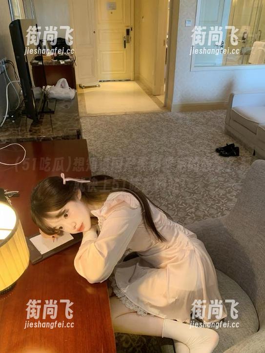 想知道国产黑料背后的故事？那就快上51吃瓜网站！
