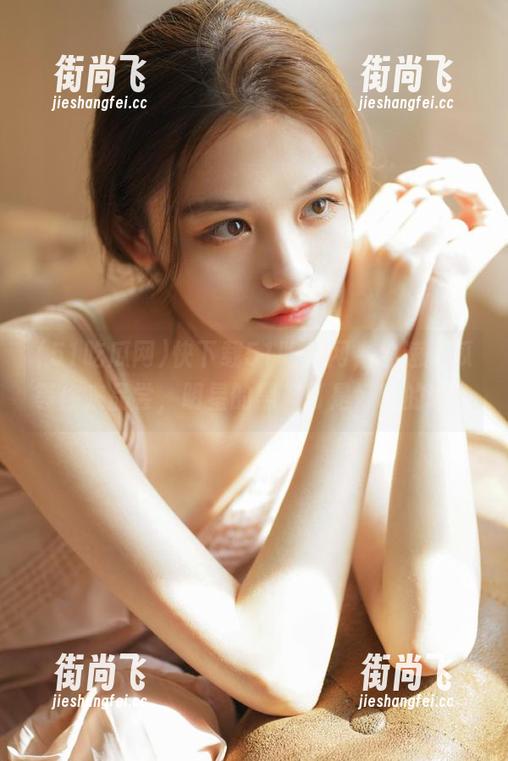 快下载51吃瓜网，急速新瓜等你来品尝，明星的黑料可是好吃的哦！