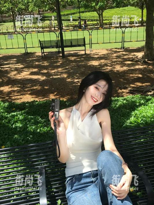 今天导航52吃瓜，带你探险奇葩网址！不迷路的瓜，就能吃得更快乐！