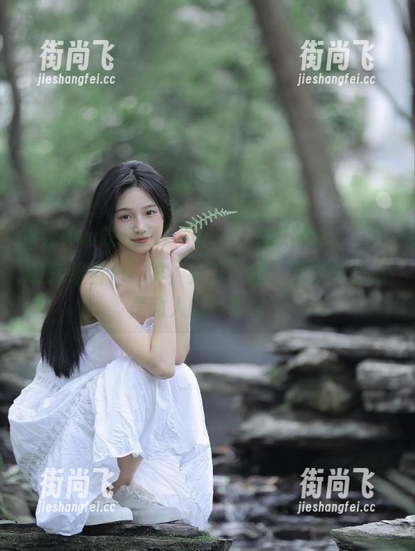 “www吃瓜网top”的链接像窗户一样，打开，哇，原来外面都是动人的故事啊！