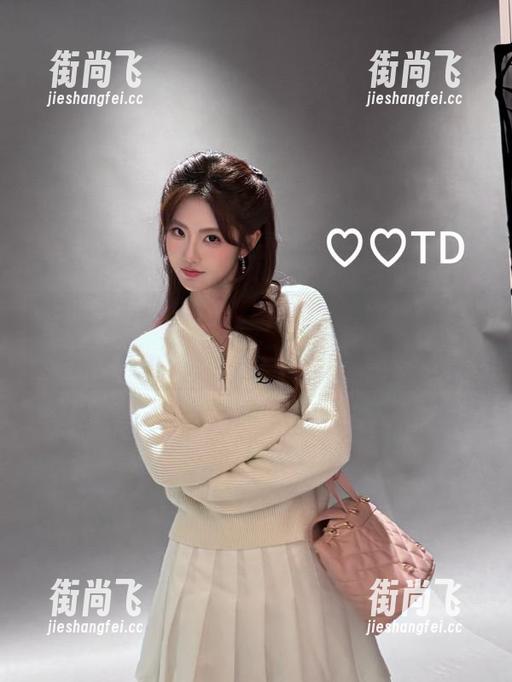 zztt333：让你的吃瓜生活变得永久精彩，也许还有点小惊喜？