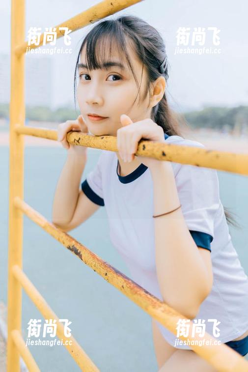 这一波又是长久的：娜娜在五一吃瓜上展现出了什么是永久的‘吃相’！