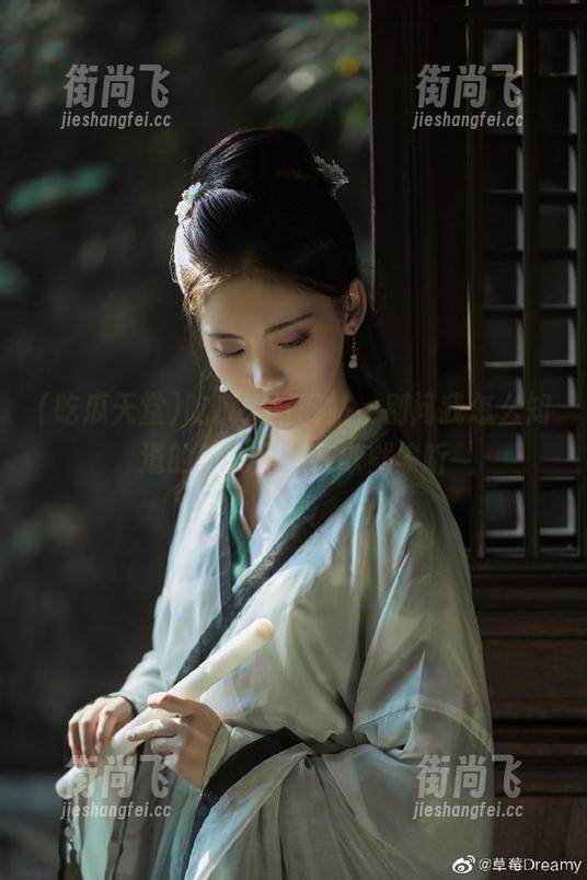 吃瓜天堂网站，别问我怎么知道的，我只是在默默偷听