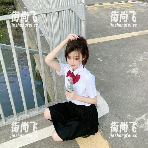 小心！吃瓜网app可能让你变成开心的‘吃瓜群众’，贼好玩！