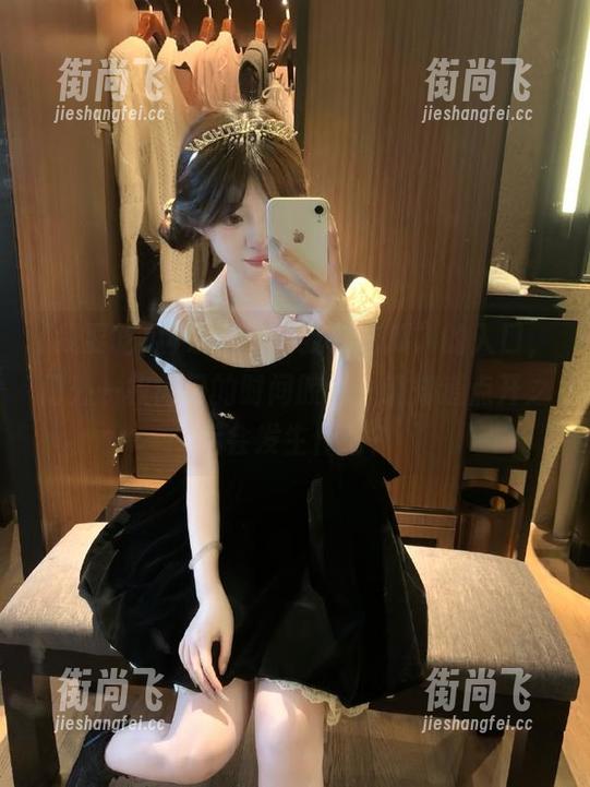 我要吃瓜 发现了“我要吃瓜”的入口,门外一枚闪闪的时间胶囊,谁知道点开之后会发生什么?