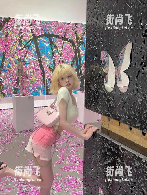 我要吃瓜 还在为找不到瓜而苦恼?来参加‘我要吃瓜’的免费大瓜party吧!