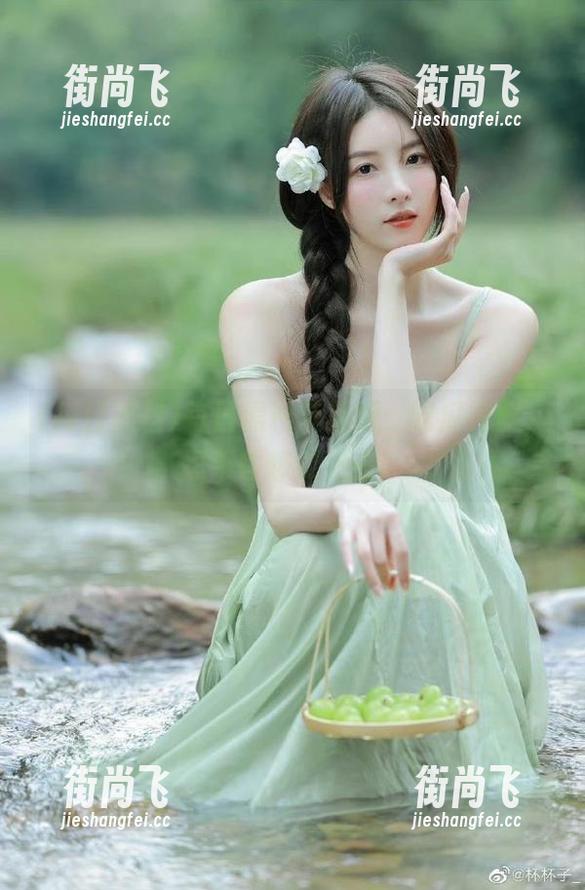 每日黑料 每日黑料苹果版:吃瓜神器,忍不住想点进去!