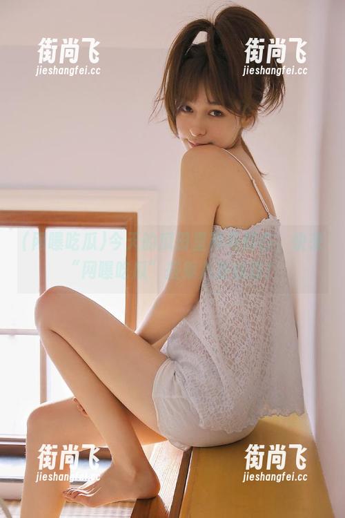 今天的瓜田里神马都在，快来“网曝吃瓜”搭乘八卦线路！