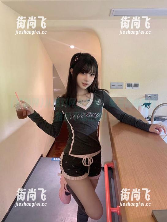 从黑料网头条看，明星的私密线路都不私密啦！