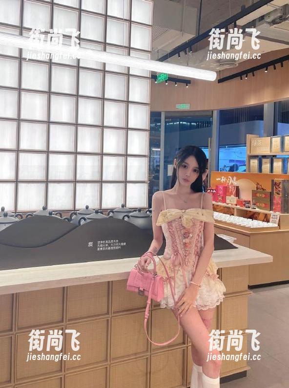在黑料网155.fun，追八卦永不迷路，不小心走进了神秘的深渊！
