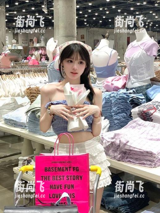 喂，黑料网站的视频导航是跟着哪位美女的日记走的！