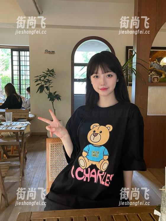 观看黑料老司机，脑海中闪现小插曲，糟了，感觉好像也能编个故事。